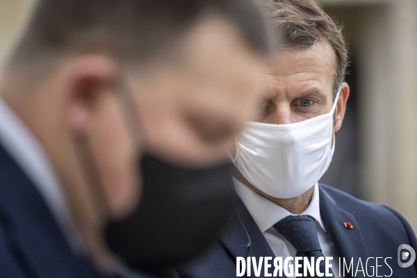 Emmanuel Macron recçoit le PM d Estonie