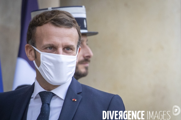 Emmanuel Macron recçoit le PM d Estonie