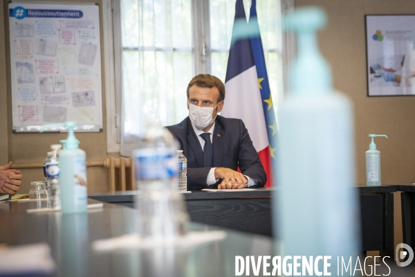 Emmanuel Macron à l hôpital de Pontoise