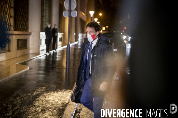Jean Castex consulte les chefs de parti et les partenaires sociaux sur le reconfinement