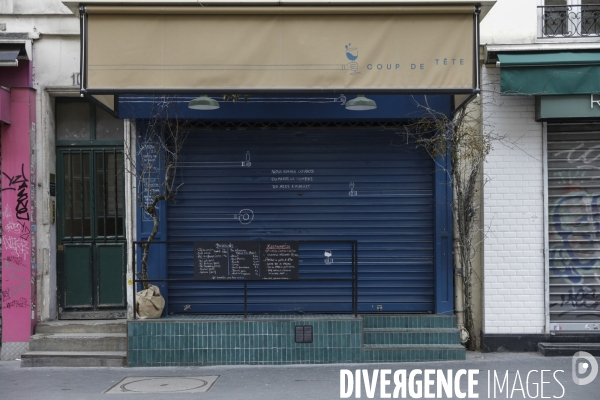 Magasins fermés la veille du premier jour de confinement rue de Belleville à Paris