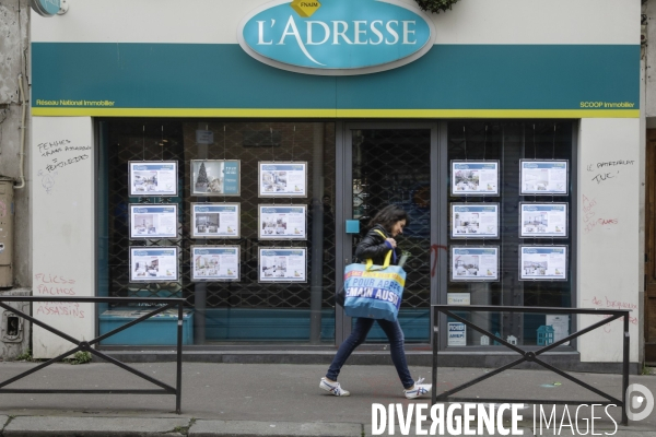 Magasins fermés la veille du premier jour de confinement rue de Belleville à Paris