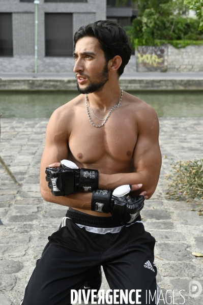 STREET WORKOUT : entrainement de musculation collectif.