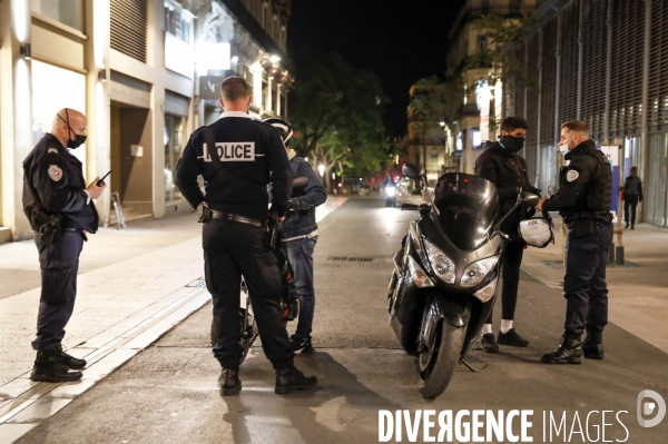 Controles de Police pour la première soirée de Couvre-feu à Montpellier