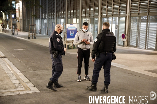 Controles de Police pour la première soirée de Couvre-feu à Montpellier