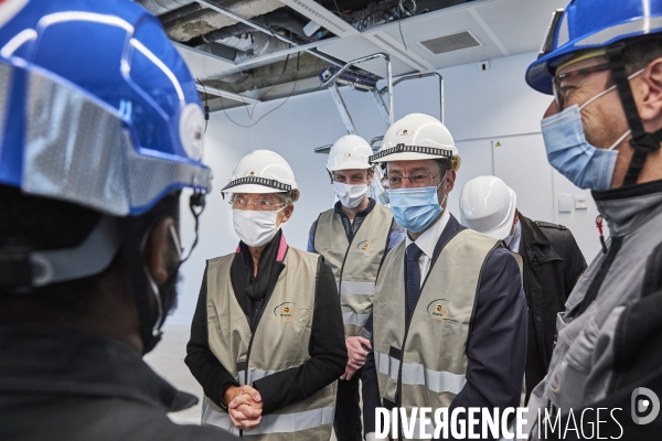 Elisabeth Borne, ministre du Travail,  Laurent  Pietraszewski, visite groupe Rougnon à Saint Denis