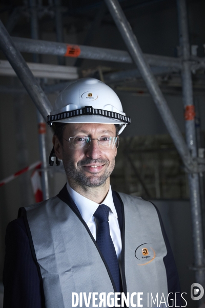 Elisabeth Borne, ministre du Travail,  Laurent  Pietraszewski, visite groupe Rougnon à Saint Denis