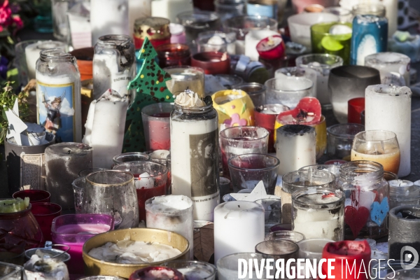 Attentat du BATACLAN en 2015, Bougie, place de la Republique.