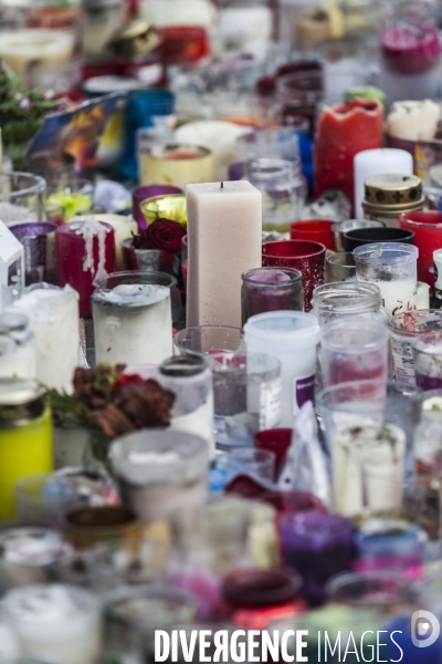 Attentat du BATACLAN en 2015, Bougie, place de la Republique.