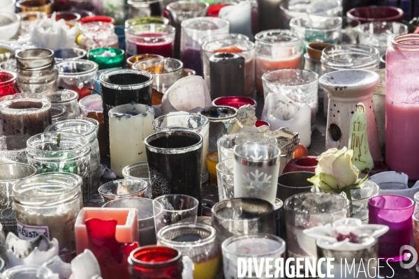 Attentat du BATACLAN en 2015, Bougie, place de la Republique.