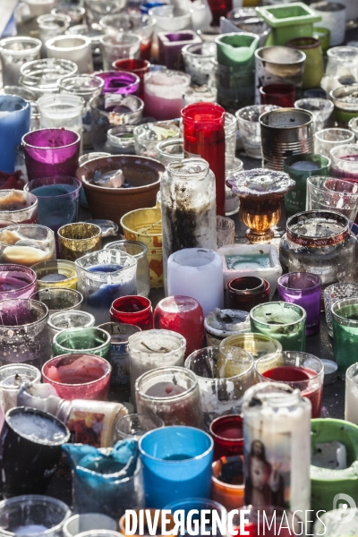 Attentat du BATACLAN en 2015, Bougie, place de la Republique.