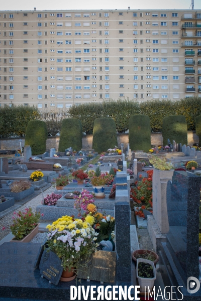 Cimetière et enterrement en banlieue parisienne