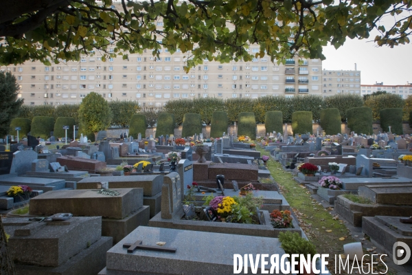 Cimetière et enterrement en banlieue parisienne