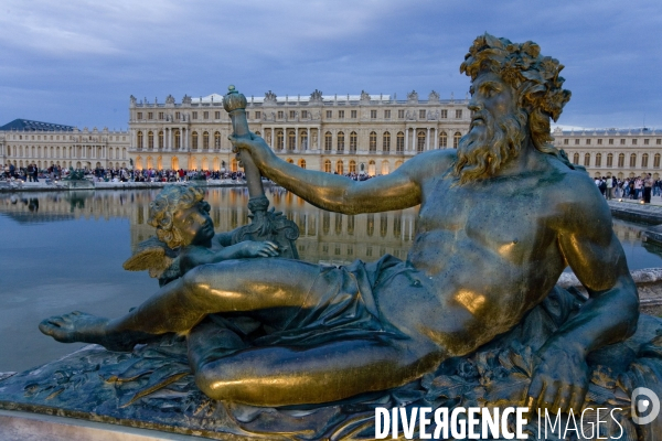 Chateau de versailles/grandes eaux nocturnes