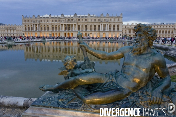 Chateau de versailles/grandes eaux nocturnes