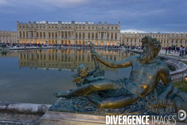 Chateau de versailles/grandes eaux nocturnes