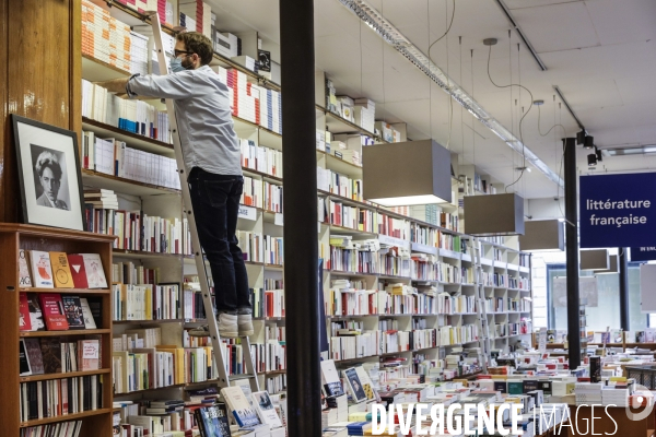 MOLLAT, la plus ancienne et la plus grande librairie indépendante de France.