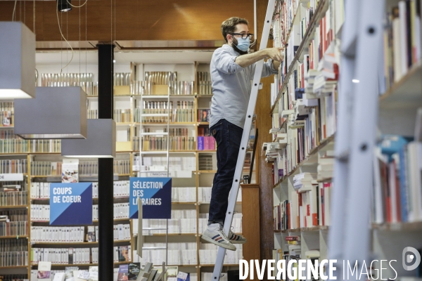 MOLLAT, la plus ancienne et la plus grande librairie indépendante de France.