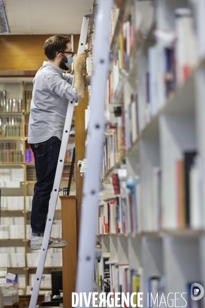 MOLLAT, la plus ancienne et la plus grande librairie indépendante de France.