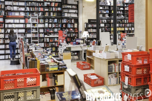 MOLLAT, la plus ancienne et la plus grande librairie indépendante de France.