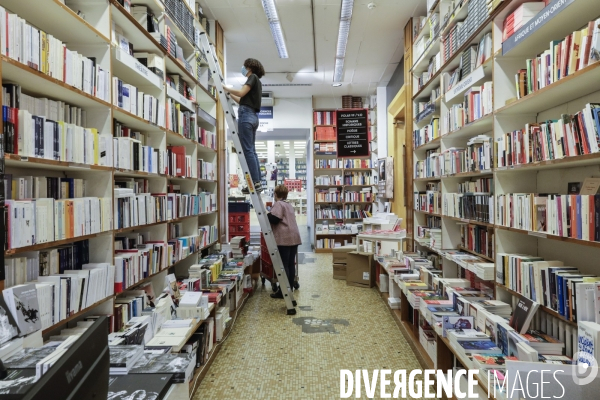 MOLLAT, la plus ancienne et la plus grande librairie indépendante de France.