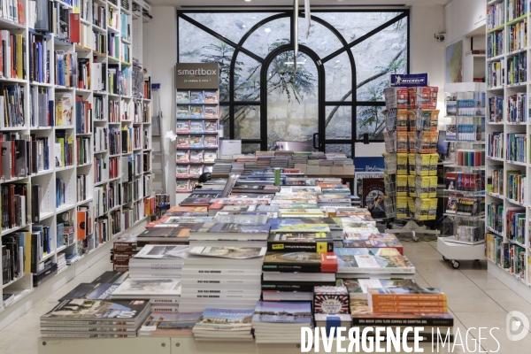 MOLLAT, la plus ancienne et la plus grande librairie indépendante de France.