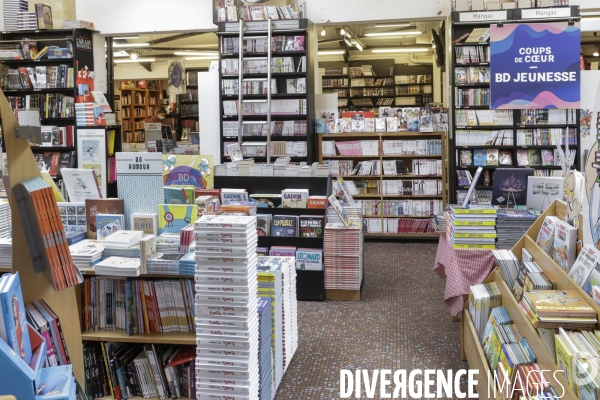 MOLLAT, la plus ancienne et la plus grande librairie indépendante de France.