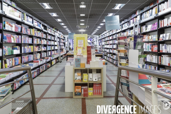 MOLLAT, la plus ancienne et la plus grande librairie indépendante de France.