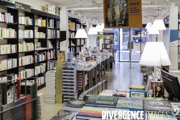 MOLLAT, la plus ancienne et la plus grande librairie indépendante de France.