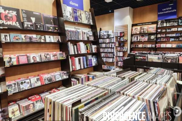 MOLLAT, la plus ancienne et la plus grande librairie indépendante de France.