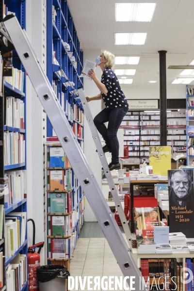 MOLLAT, la plus ancienne et la plus grande librairie indépendante de France.