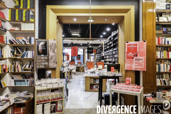 MOLLAT, la plus ancienne et la plus grande librairie indépendante de France.