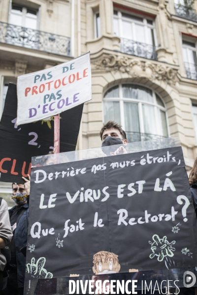 Manifestation des enseignants en  grève sanitaire 