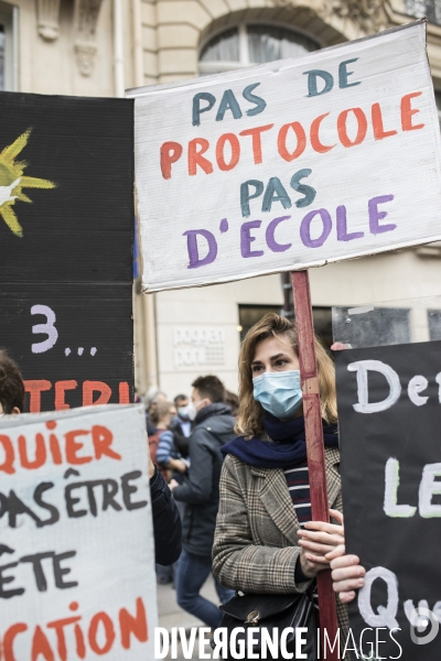 Manifestation des enseignants en  grève sanitaire 