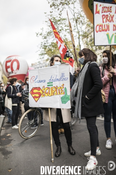 Manifestation des enseignants en  grève sanitaire 