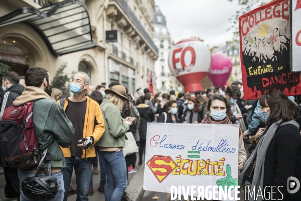 Manifestation des enseignants en  grève sanitaire 