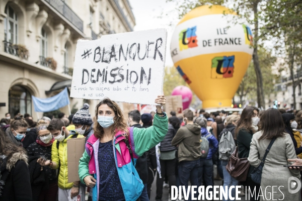 Manifestation des enseignants en  grève sanitaire 