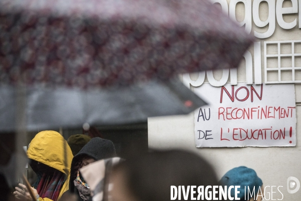 Manifestation des enseignants en  grève sanitaire 