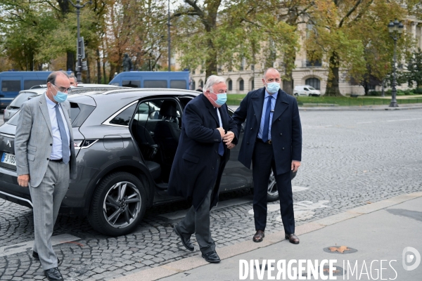 Les Republicains rendent hommage au General de Gaulle