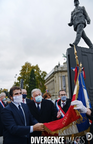 Les Republicains rendent hommage au General de Gaulle