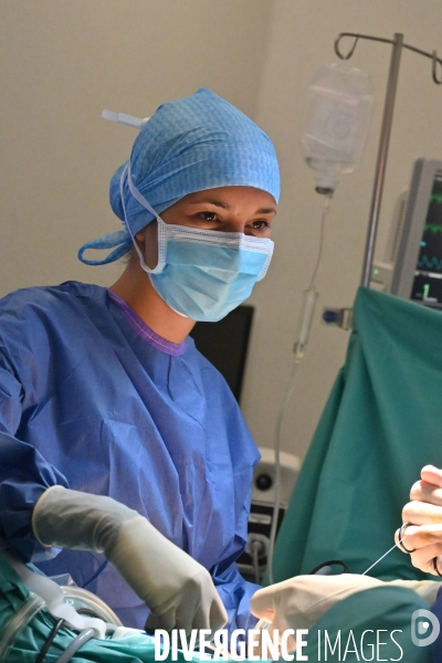 Chirurgie de l endométriose -  Au centre d Endométriose de la clinique TIVOLI DUCOS  de Bordeaux , dirigé par le professeur Horace ROMAN