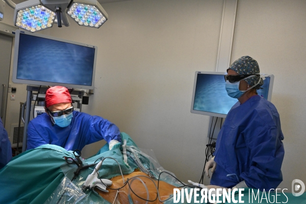 Chirurgie de l endométriose -  Au centre d Endométriose de la clinique TIVOLI DUCOS  de Bordeaux , dirigé par le professeur Horace ROMAN
