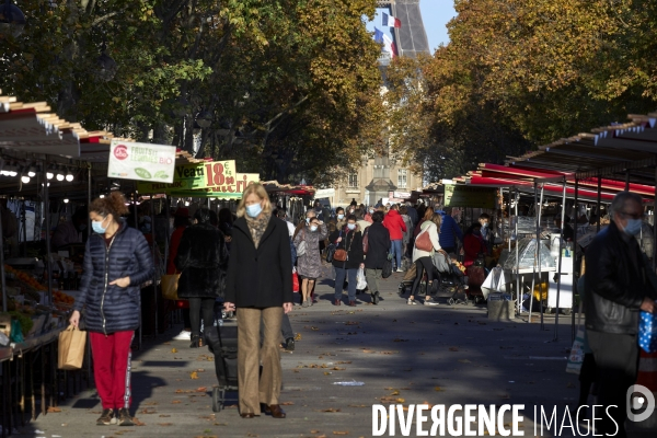 Marché à Paris sous confinement