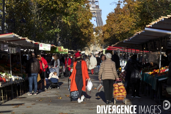 Marché à Paris sous confinement