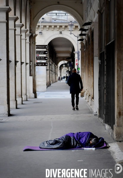 Reconfinement / Rue de rivoli