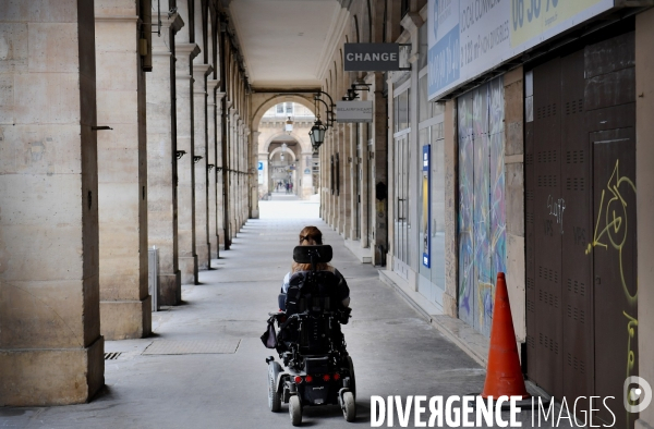 Reconfinement / Rue de rivoli