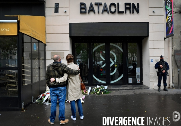 Devant le Bataclan le 13 novembre 2020