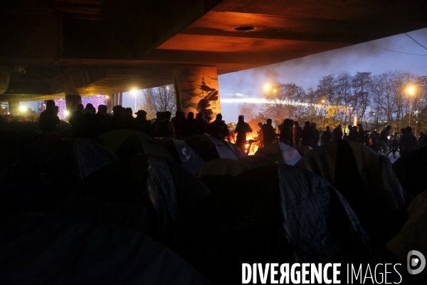 Camp de migrants à Saint-DenisÊParis. Migrant camp in Saint-Denis Paris