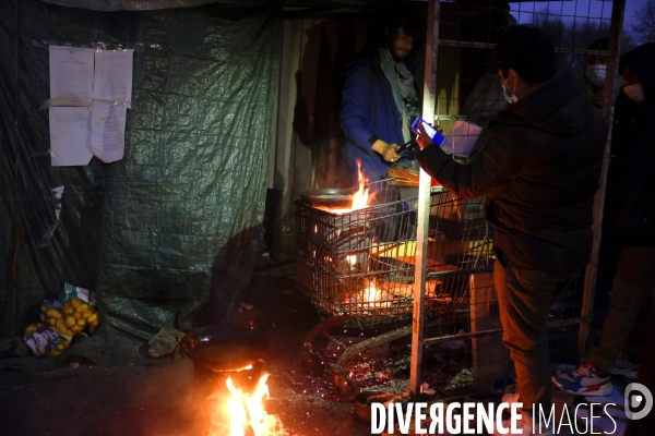 Camp de migrants à Saint-DenisÊParis. Migrant camp in Saint-Denis Paris