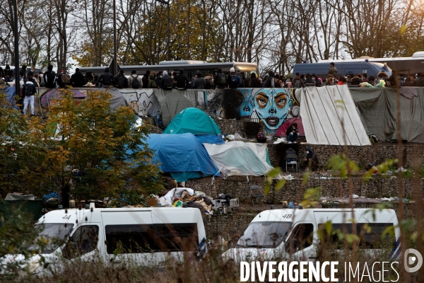 Evacuation du camp de migrants de Saint-Denis.